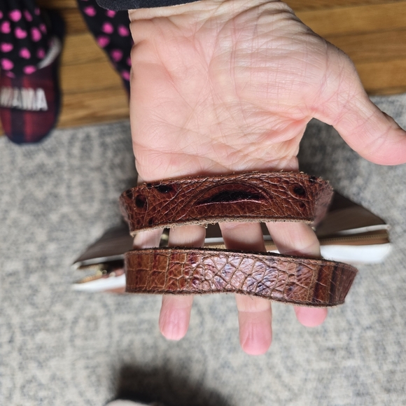 Brahmin Tri-color Asher, VGUC White, Brown, Black. - Picture 10 of 14